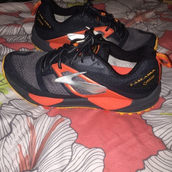 brooks cascadia 10m